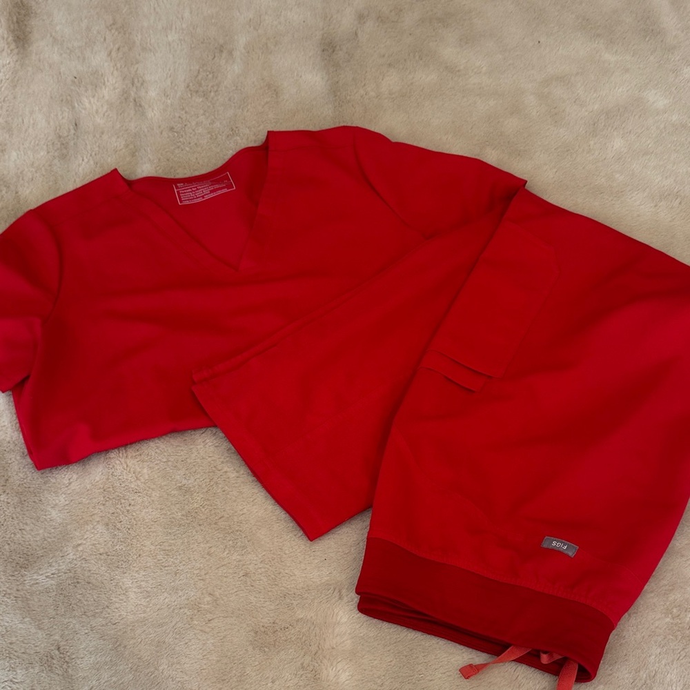 Figs scrubs